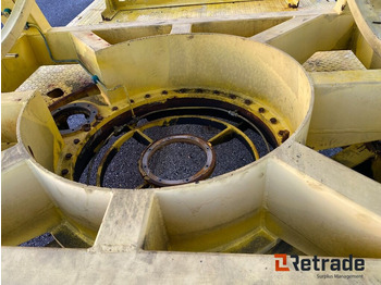 Строительное оборудование 20 ‘’ plattform med lagertrommel og svingkrans: фото 3 Строительное оборудование 20 ‘’ plattform med lagertrommel og svingkrans: фото 3