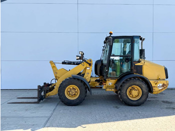 Колёсный погрузчик CATERPILLAR 906H