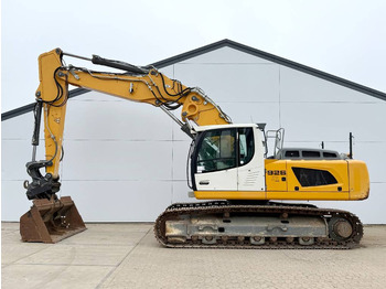Гусеничный экскаватор LIEBHERR R 926
