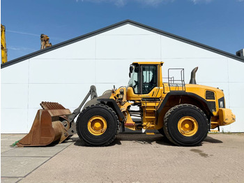 Колёсный погрузчик VOLVO L220G