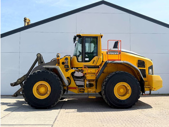 Колёсный погрузчик VOLVO L220H