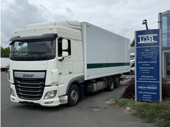 Грузовик с закрытым кузовом DAF XF 460