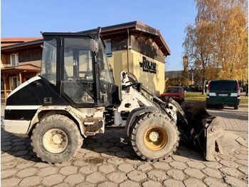 Колёсный погрузчик CATERPILLAR 906