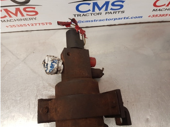 Гидравлика Case 5120, 5140, 5130, 1056xl, 956xl Pressure Regulating Valve 1328737c91: фото 3 Гидравлика Case 5120, 5140, 5130, 1056xl, 956xl Pressure Regulating Valve 1328737c91: фото 3