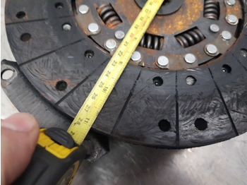 Сцепление и запчасти для Сельскохозяйственной техники Ford 3610, 4610, 4600, 4000 Clutch Pressure Plate 83935271, D8nn7563db: фото 3