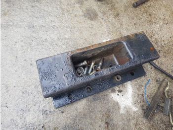 Противовес Ford 6635 Fiat L95 New Holland Tl100 Front Weight Carrier 5199414, 5172314: фото 5 Противовес Ford 6635 Fiat L95 New Holland Tl100 Front Weight Carrier 5199414, 5172314: фото 5