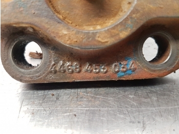 Передняя ось для Тракторов Ford Tw 20 Front Axle Cover Pivot Zp1927085, 81927085, 4468453034, Zp1927087, 81927087: фото 3