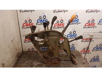 Кабина и интерьер для Тракторов Massey Ferguson 4255 Cab Lift Rear Console Controls 3814519m92: фото 5