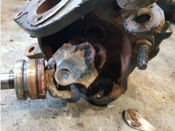 Передняя ось New Holland T6, T7, T6000 Case Maxxum T6.180 Front Axle Hub Rhs Complete: фото 3