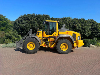 Колёсный погрузчик VOLVO L120H