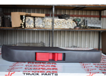 : фото в шапке страницы