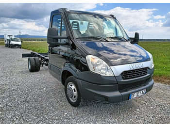Грузовик-шасси IVECO Daily 35C15