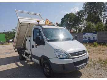 Малотоннажный самосвал IVECO Daily 35c11