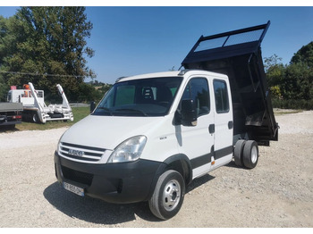 Малотоннажный самосвал IVECO Daily 35c12