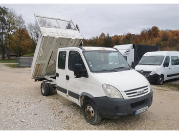 Малотоннажный самосвал IVECO Daily 35C15