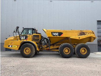 Сочленённый самосвал CATERPILLAR 745