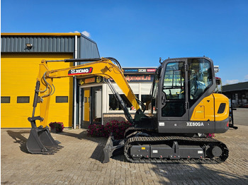 Мини-экскаватор XCMG XE60GA