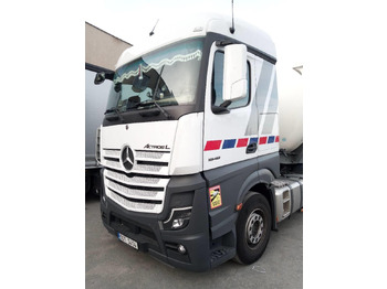Тягач MERCEDES-BENZ Actros 1848