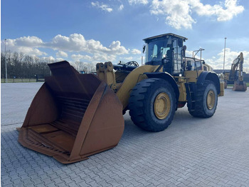 Колёсный погрузчик CATERPILLAR
