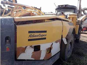 : фото в шапке страницы