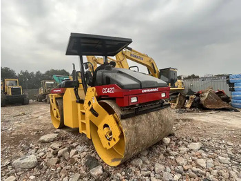 Дорожный каток High Quality Used Industrial Compactor Machine Dynapac Cc 422 Hydraulic Vibrating Road Roller  For Sale With High Quality: фото 3