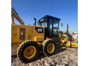 Грейдер CATERPILLAR 140K