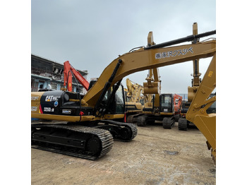 Экскаватор CATERPILLAR 320D