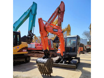 Гусеничный экскаватор DOOSAN DX225