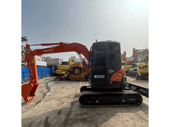 Гусеничный экскаватор HITACHI ZX55