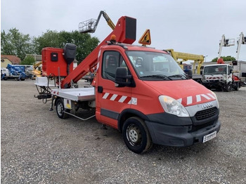 Грузовик с подъемником IVECO Daily