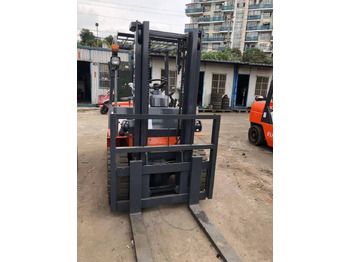 Дизельный погрузчик HELI