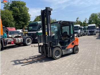 Дизельный погрузчик DOOSAN