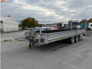 : фото в шапке страницы