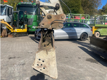 Гусеничный экскаватор Takeuchi TB 1140 14 Ton | Schnellwechsler | Schwenkfunktion | Klima | 5x Löffel | Radio: фото 5 Гусеничный экскаватор Takeuchi TB 1140 14 Ton | Schnellwechsler | Schwenkfunktion | Klima | 5x Löffel | Radio: фото 5