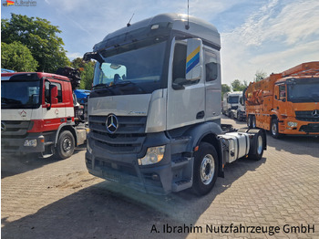 Тягач MERCEDES-BENZ