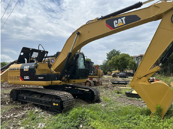 Гусеничный экскаватор CATERPILLAR 320D2