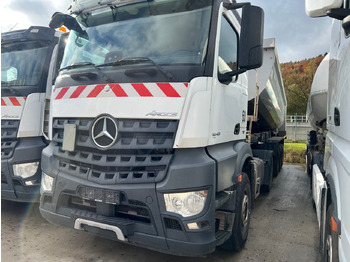 Тягач MERCEDES-BENZ