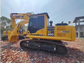 Гусеничный экскаватор KOMATSU PC200-8