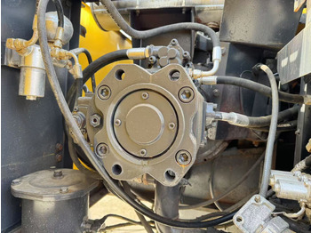Гусеничный экскаватор SUMITOMO SH200: фото 4