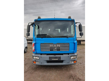 Грузовик с подъемником MAN TGL 8.180
