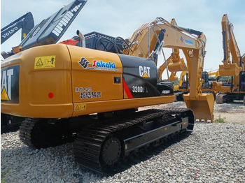 Гусеничный экскаватор CATERPILLAR 320D2