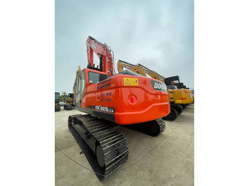 Гусеничный экскаватор DOOSAN DX225LC