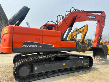 Гусеничный экскаватор DOOSAN DX225LC