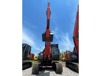 Гусеничный экскаватор HITACHI ZX200