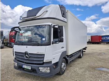 Грузовик с закрытым кузовом MERCEDES BENZ ATEGO KONTENER Z WINDĄ: фото 2