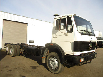 Грузовик-шасси Mercedes-Benz 2233 , V8, Bi Turbo , ZF Manual , 6x2: фото 4