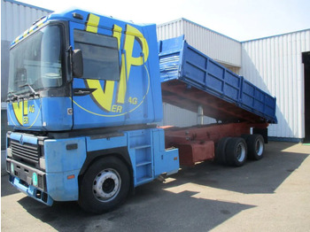 Самосвал RENAULT Magnum 385