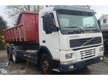 Крюковой мультилифт 2000 Volvo FM-12 MED KASSE OG MASKINFLAK: фото 3 Крюковой мультилифт 2000 Volvo FM-12 MED KASSE OG MASKINFLAK: фото 3
