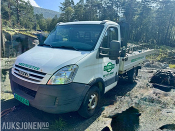 Грузовик бортовой/ Платформа IVECO