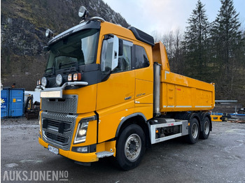 Самосвал VOLVO FH16